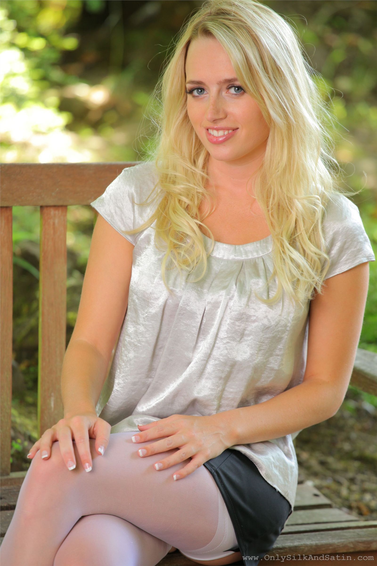 欧美丝袜泰斗　[onlytease]2011.07.21 Holly Gibbons